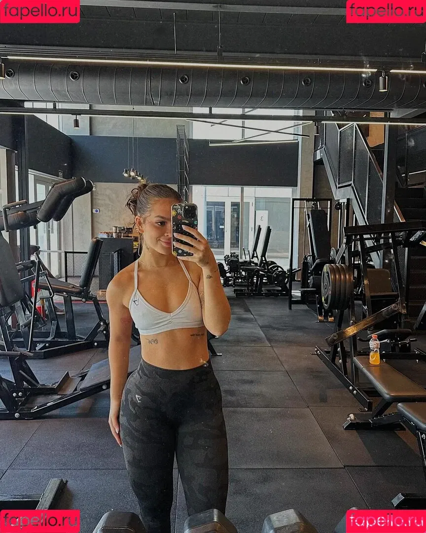 Dezoitou / Mel Maia / mel_maia / melissamelmaia Onlyfans Photo Gallery 