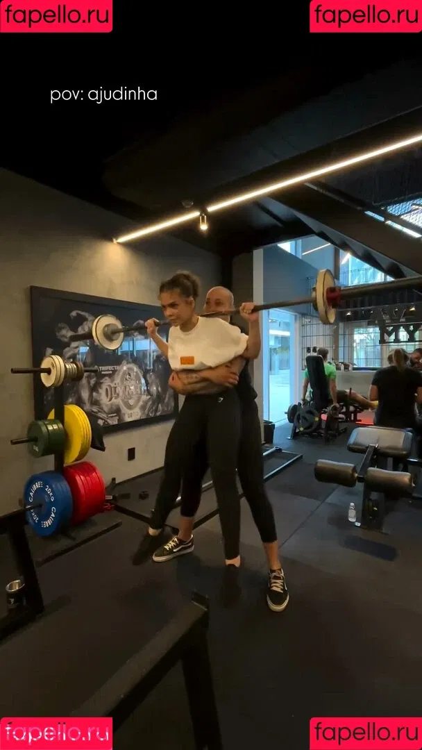 Dezoitou / Mel Maia / mel_maia / melissamelmaia Onlyfans Photo Gallery 