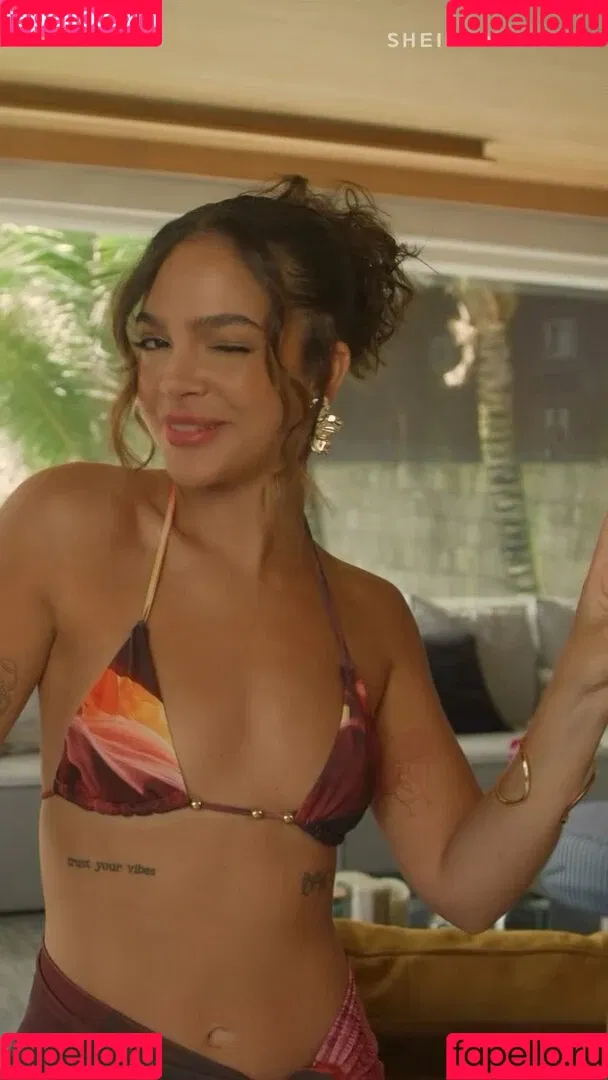 Dezoitou / Mel Maia / mel_maia / melissamelmaia Onlyfans Photo Gallery 