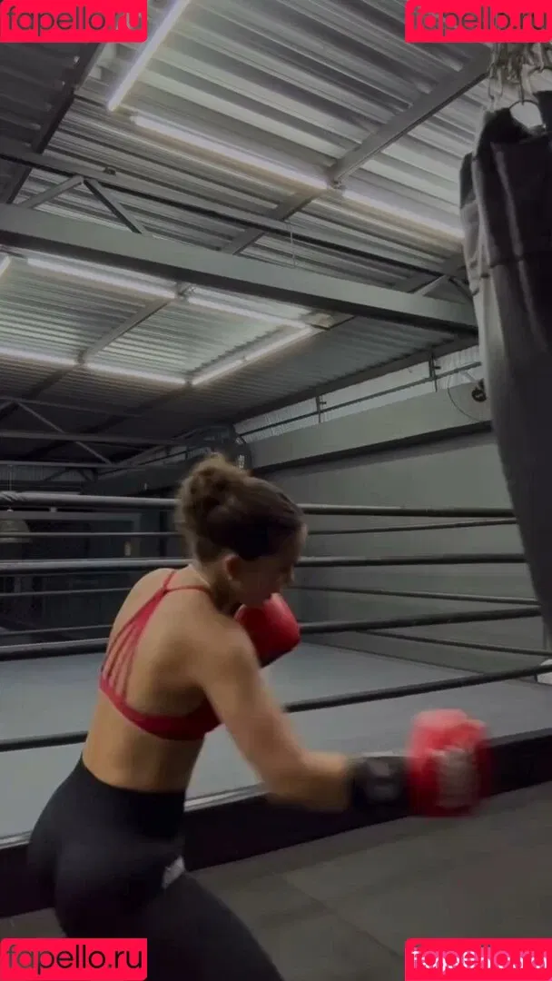 Dezoitou / Mel Maia / mel_maia / melissamelmaia Onlyfans Photo Gallery 