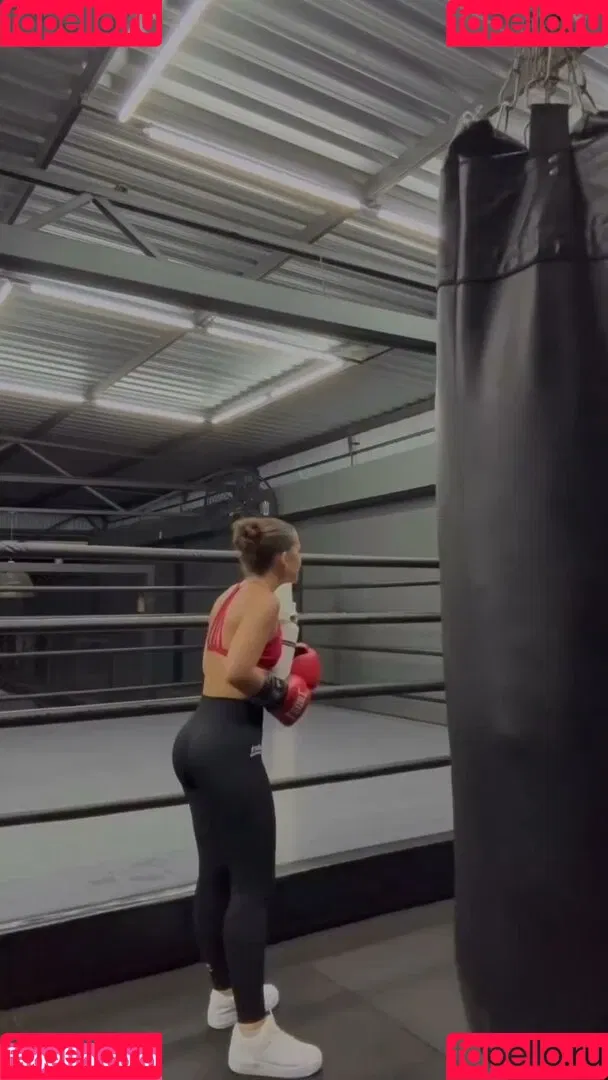 Dezoitou / Mel Maia / mel_maia / melissamelmaia Onlyfans Photo Gallery 