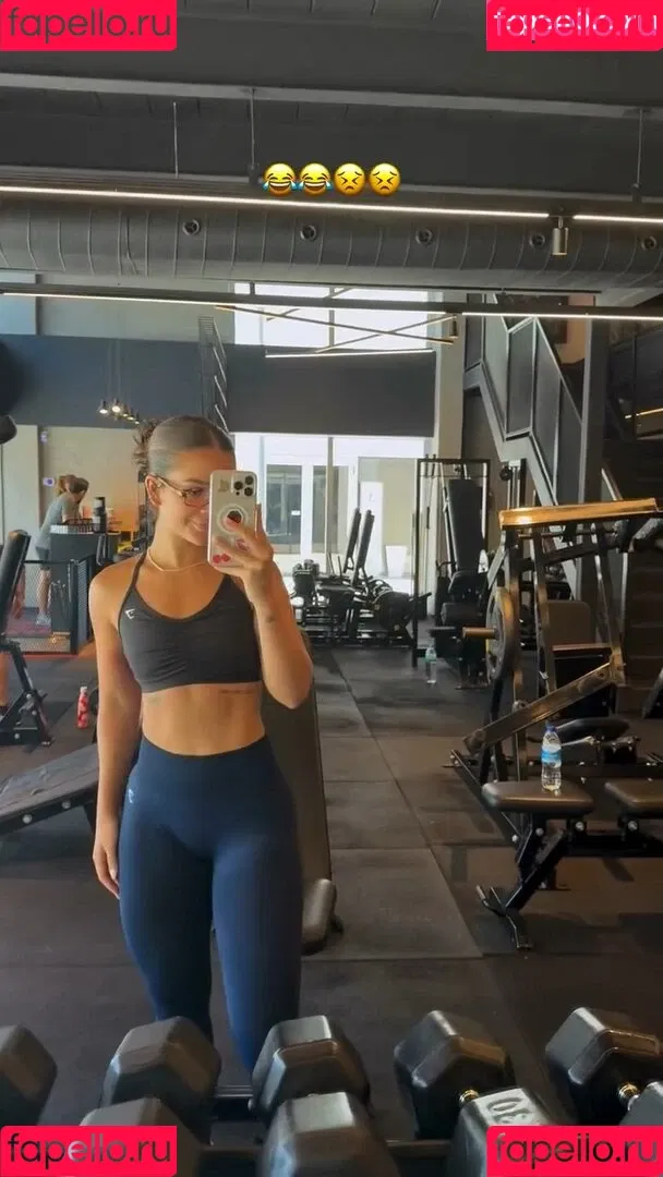 Dezoitou / Mel Maia / mel_maia / melissamelmaia Onlyfans Photo Gallery 