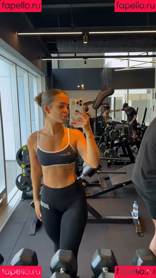 Dezoitou / Mel Maia / mel_maia / melissamelmaia Onlyfans Photo Gallery 