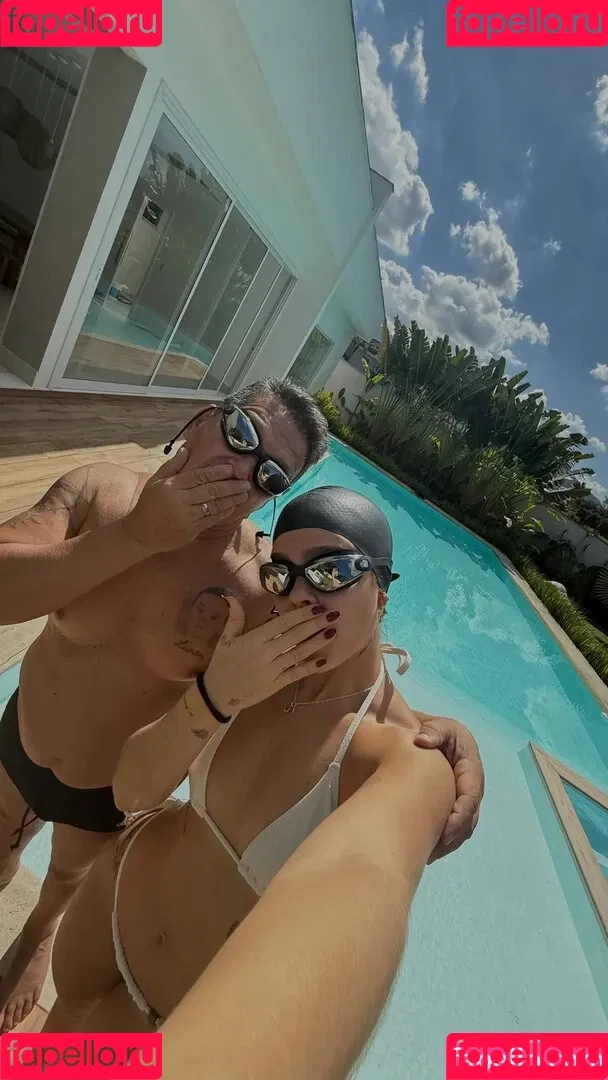 Dezoitou / Mel Maia / mel_maia / melissamelmaia Onlyfans Photo Gallery 