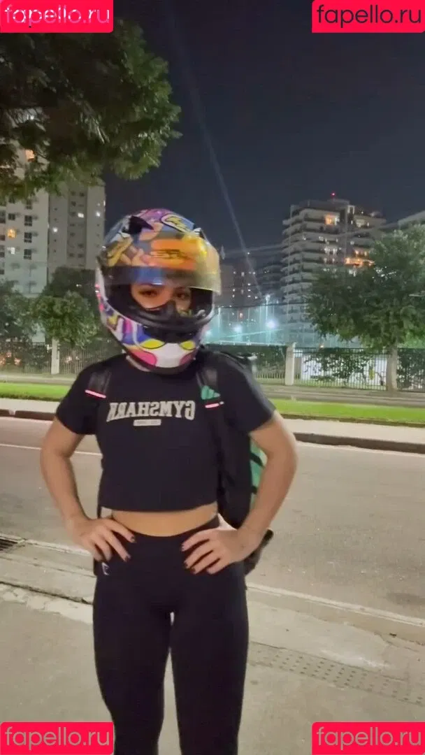 Dezoitou / Mel Maia / mel_maia / melissamelmaia Onlyfans Photo Gallery 