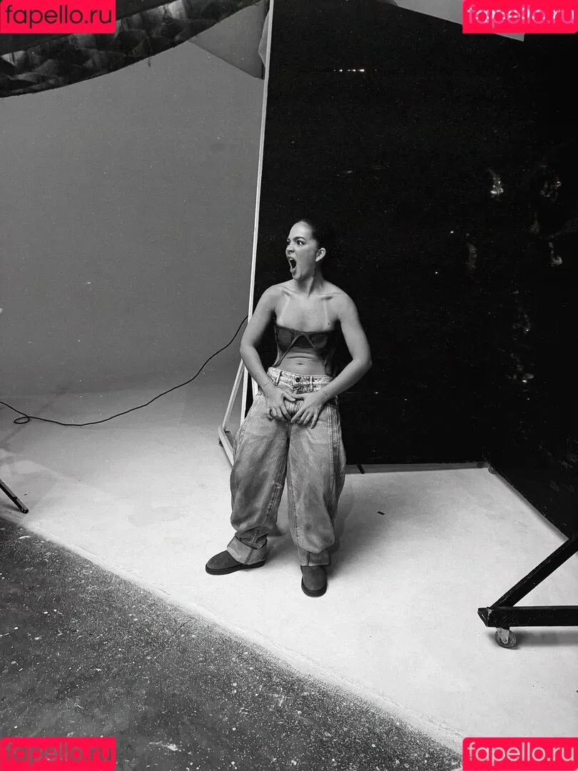 Dezoitou / Mel Maia / mel_maia / melissamelmaia Onlyfans Photo Gallery 