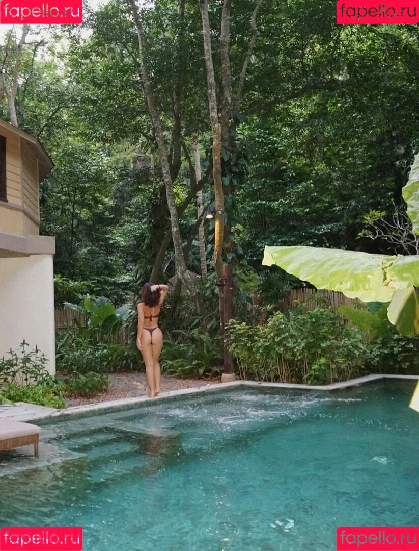 Dezoitou / Mel Maia / mel_maia / melissamelmaia Onlyfans Photo Gallery 