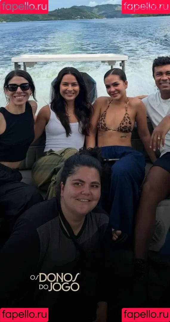 Dezoitou / Mel Maia / mel_maia / melissamelmaia Onlyfans Photo Gallery 