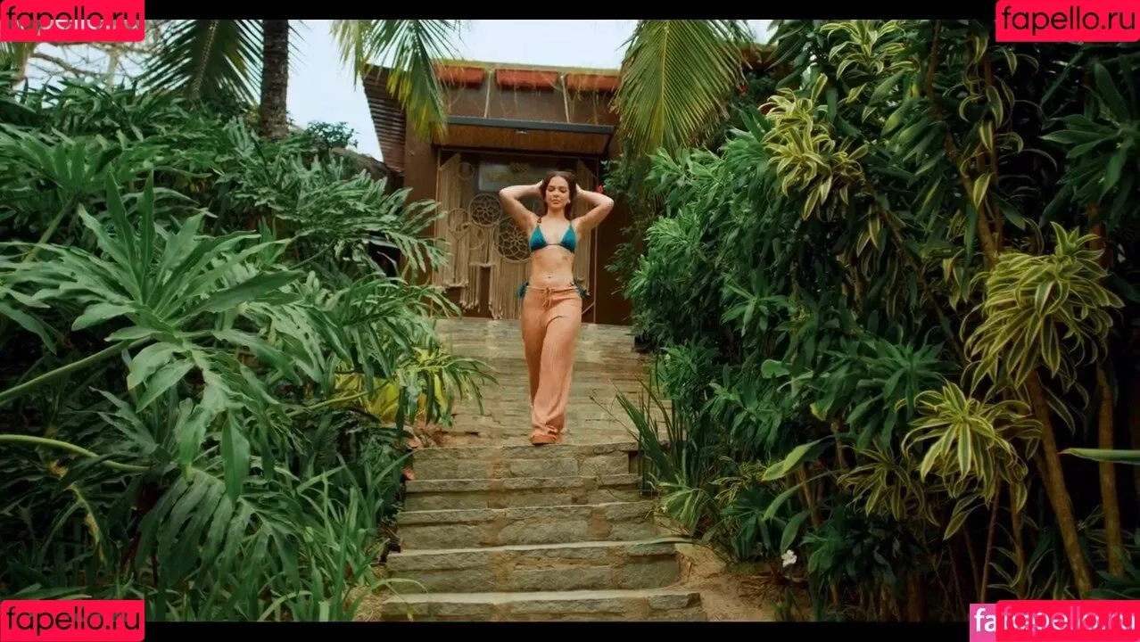 Dezoitou / Mel Maia / mel_maia / melissamelmaia Onlyfans Photo Gallery 