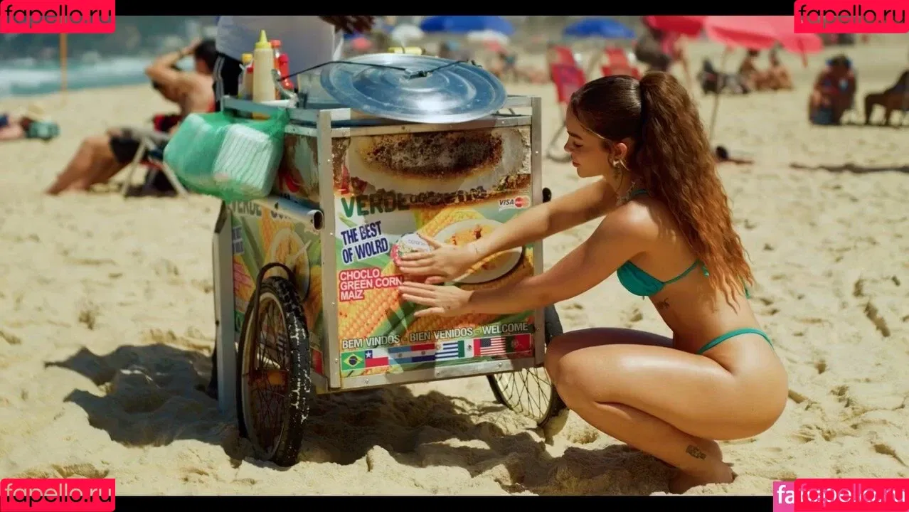 Dezoitou / Mel Maia / mel_maia / melissamelmaia Onlyfans Photo Gallery 