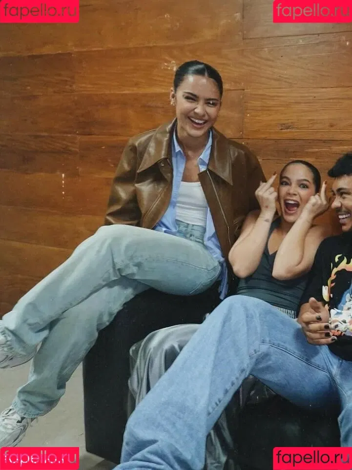 Dezoitou / Mel Maia / mel_maia / melissamelmaia Onlyfans Photo Gallery 