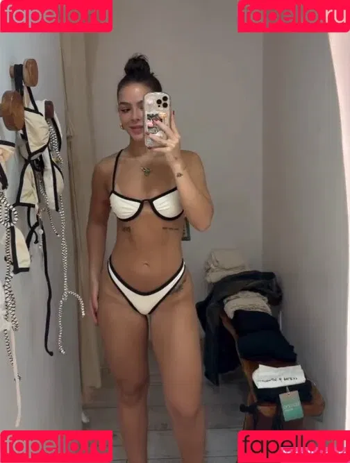 Dezoitou / Mel Maia / mel_maia / melissamelmaia Onlyfans Photo Gallery 