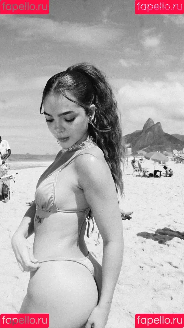 Dezoitou / Mel Maia / mel_maia / melissamelmaia Onlyfans Photo Gallery 