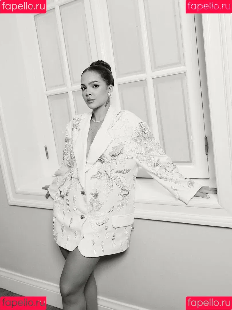 Dezoitou / Mel Maia / mel_maia / melissamelmaia Onlyfans Photo Gallery 