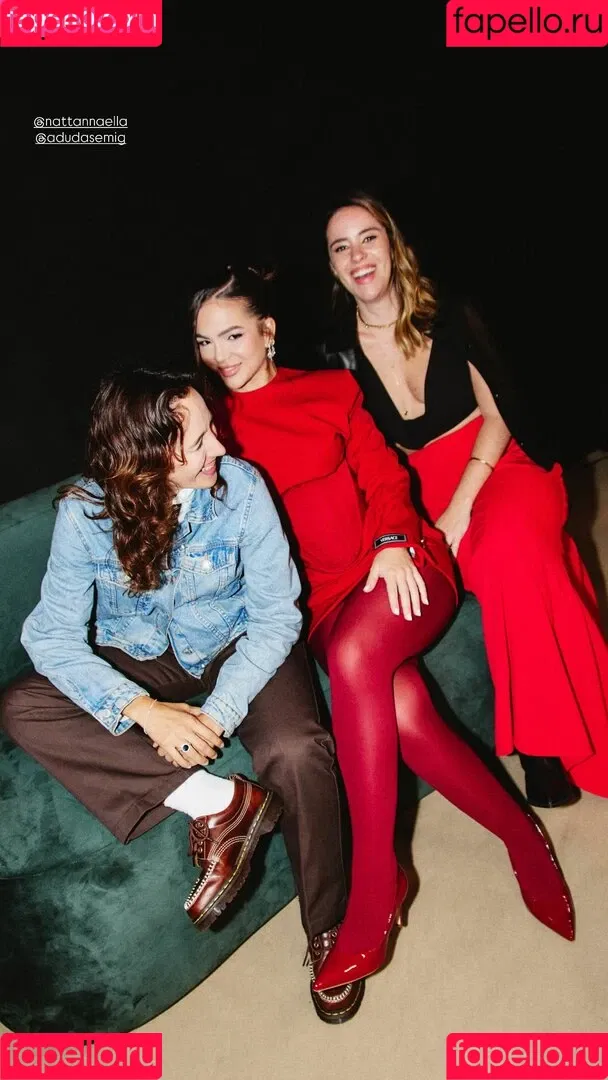 Dezoitou / Mel Maia / mel_maia / melissamelmaia Onlyfans Photo Gallery 