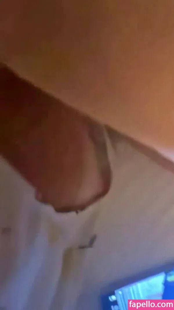 Dezoitou / Mel Maia / mel_maia / melissamelmaia Onlyfans Photo Gallery 