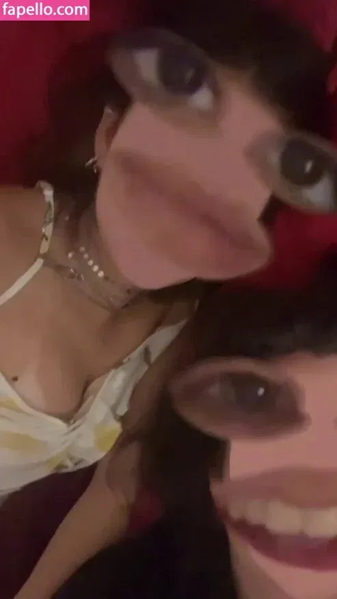 Dezoitou / Mel Maia / mel_maia / melissamelmaia Onlyfans Photo Gallery 