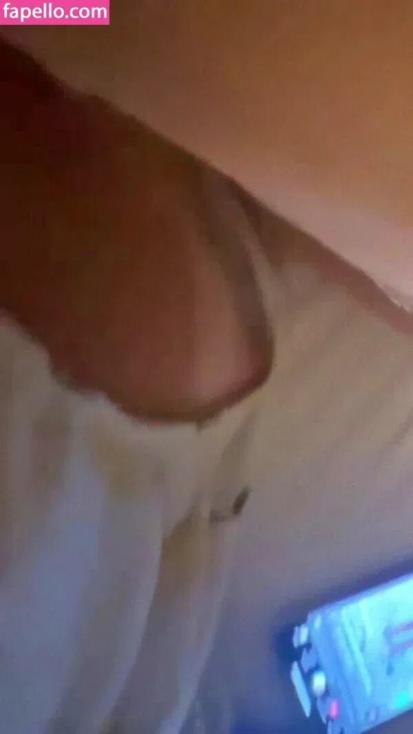 Dezoitou / Mel Maia / mel_maia / melissamelmaia Onlyfans Photo Gallery 