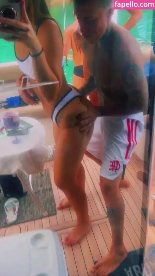 Dezoitou / Mel Maia / mel_maia / melissamelmaia Onlyfans Photo Gallery 