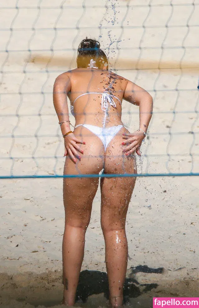 Dezoitou / Mel Maia / mel_maia / melissamelmaia Onlyfans Photo Gallery 