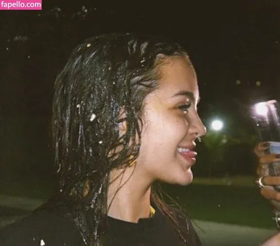 Dezoitou / Mel Maia / mel_maia / melissamelmaia Onlyfans Photo Gallery 