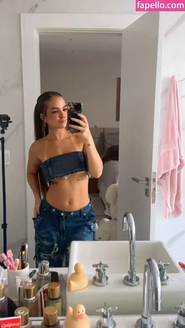 Dezoitou / Mel Maia / mel_maia / melissamelmaia Onlyfans Photo Gallery 