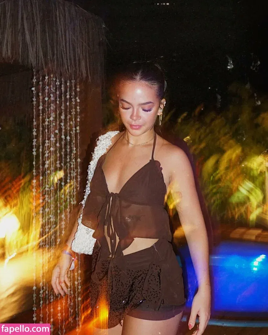 Dezoitou / Mel Maia / mel_maia / melissamelmaia Onlyfans Photo Gallery 