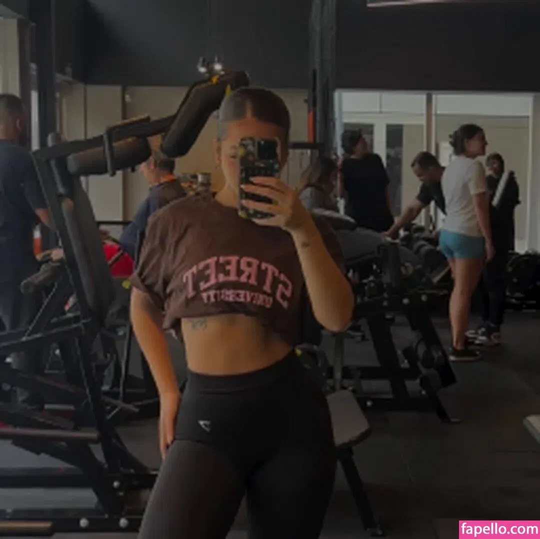 Dezoitou / Mel Maia / mel_maia / melissamelmaia Onlyfans Photo Gallery 