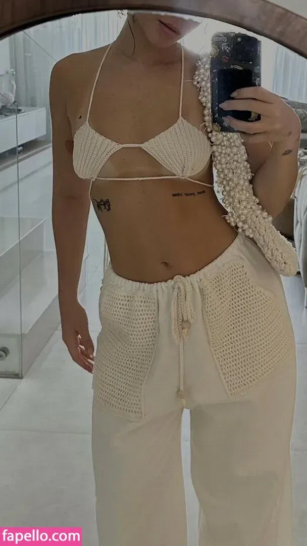 Dezoitou / Mel Maia / mel_maia / melissamelmaia Onlyfans Photo Gallery 