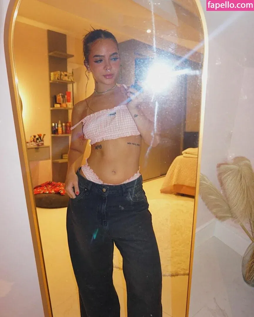 Dezoitou / Mel Maia / mel_maia / melissamelmaia Onlyfans Photo Gallery 