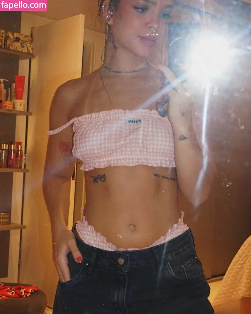 Dezoitou / Mel Maia / mel_maia / melissamelmaia Onlyfans Photo Gallery 