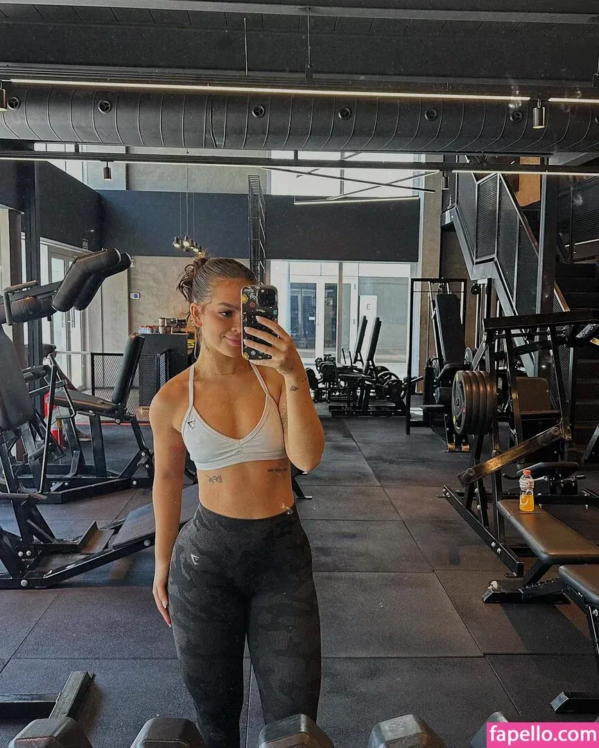 Dezoitou / Mel Maia / mel_maia / melissamelmaia Onlyfans Photo Gallery 