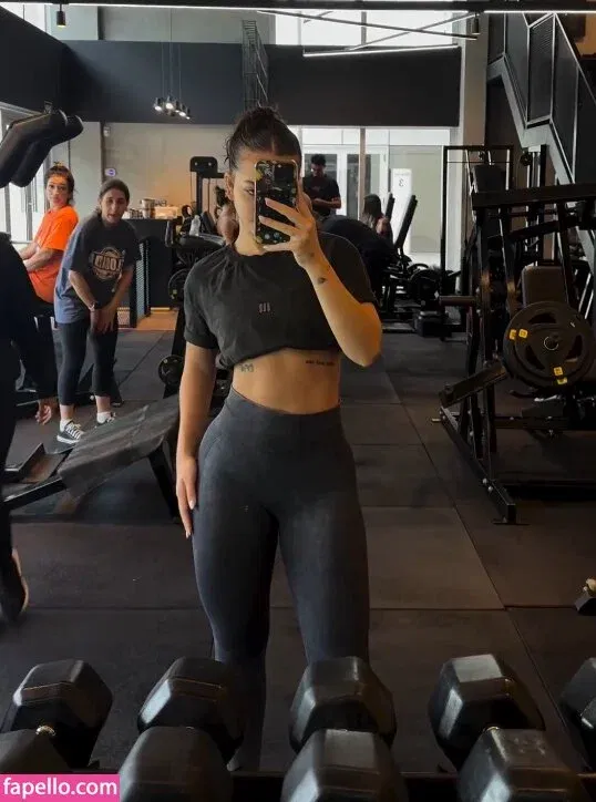 Dezoitou / Mel Maia / mel_maia / melissamelmaia Onlyfans Photo Gallery 