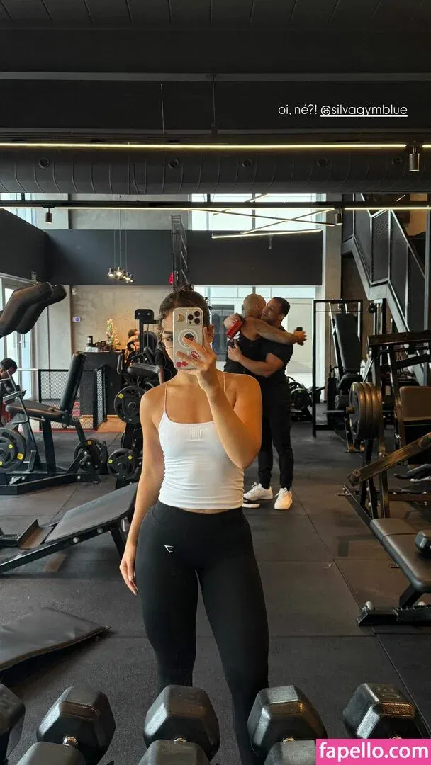 Dezoitou / Mel Maia / mel_maia / melissamelmaia Onlyfans Photo Gallery 