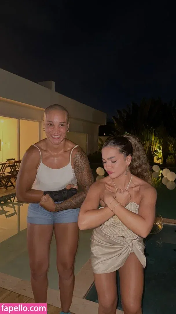 Dezoitou / Mel Maia / mel_maia / melissamelmaia Onlyfans Photo Gallery 