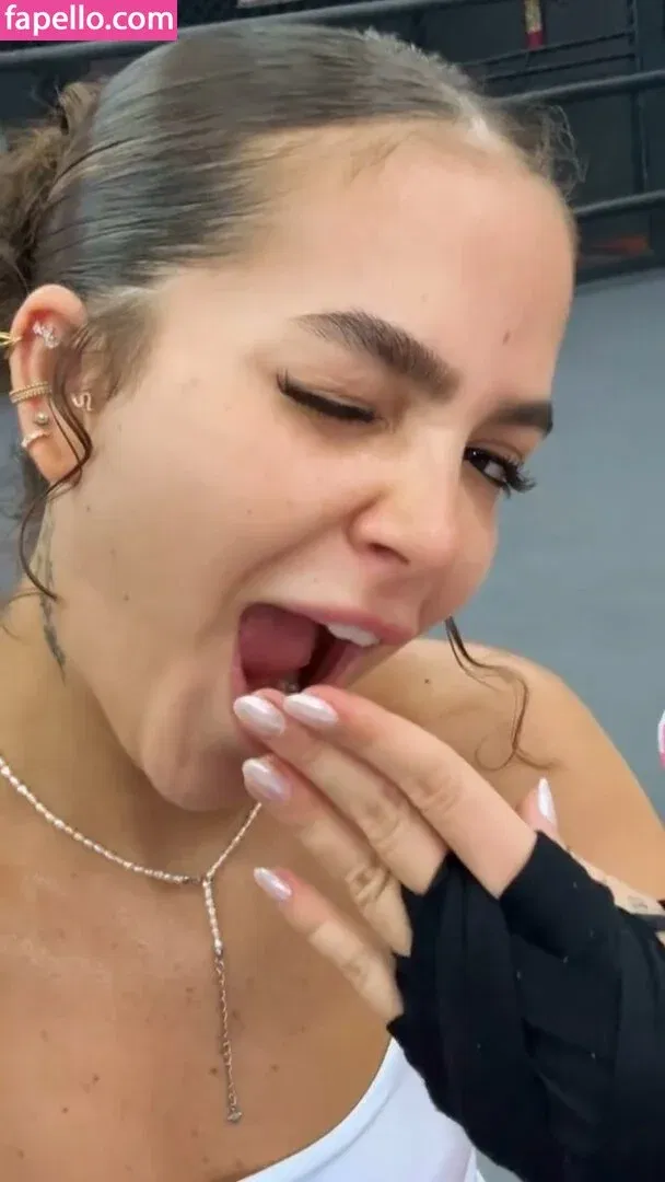 Dezoitou / Mel Maia / mel_maia / melissamelmaia Onlyfans Photo Gallery 