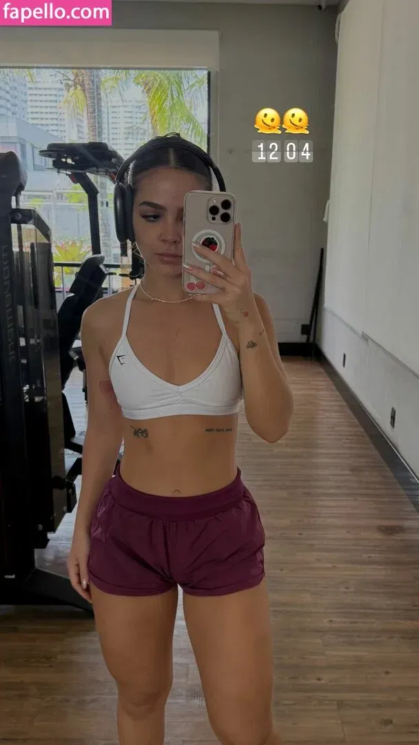 Dezoitou / Mel Maia / mel_maia / melissamelmaia Onlyfans Photo Gallery 