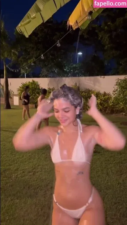 Dezoitou / Mel Maia / mel_maia / melissamelmaia Onlyfans Photo Gallery 