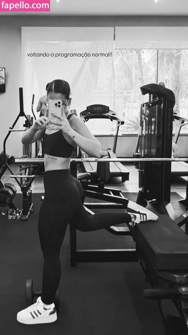 Dezoitou / Mel Maia / mel_maia / melissamelmaia Onlyfans Photo Gallery 