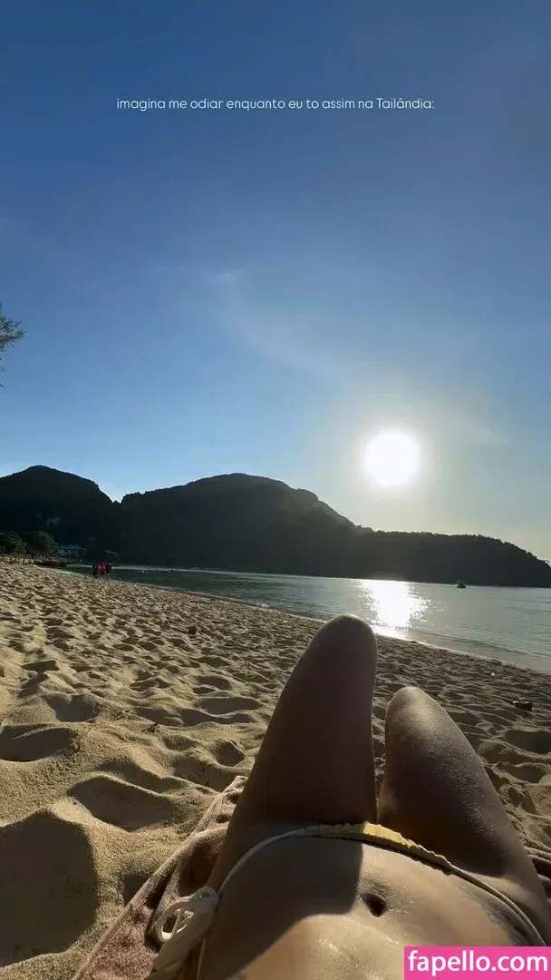 Dezoitou / Mel Maia / mel_maia / melissamelmaia Onlyfans Photo Gallery 