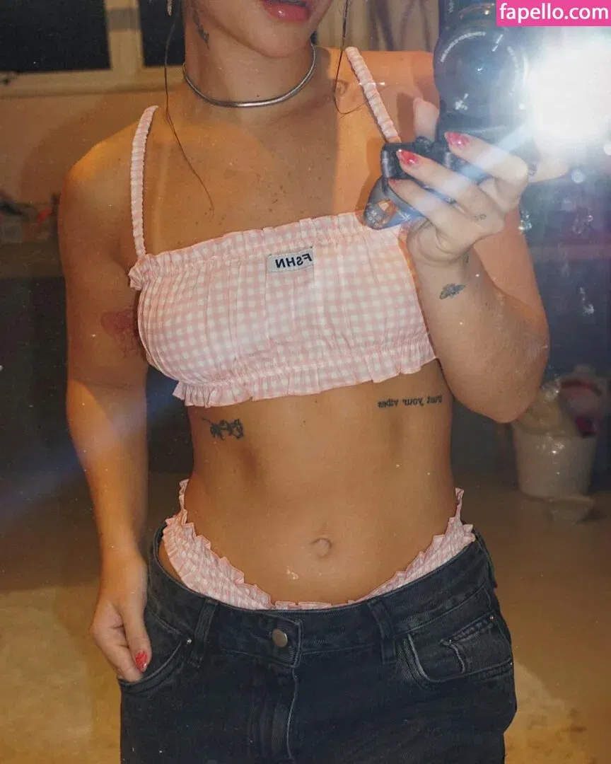 Dezoitou / Mel Maia / mel_maia / melissamelmaia Onlyfans Photo Gallery 