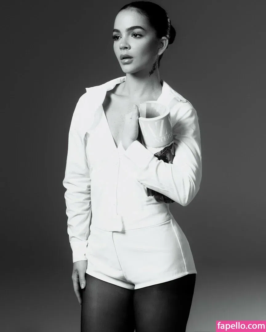 Dezoitou / Mel Maia / mel_maia / melissamelmaia Onlyfans Photo Gallery 