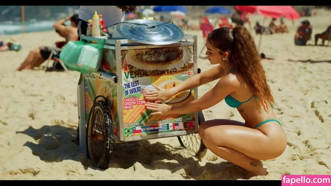 Dezoitou / Mel Maia / mel_maia / melissamelmaia Onlyfans Photo Gallery 