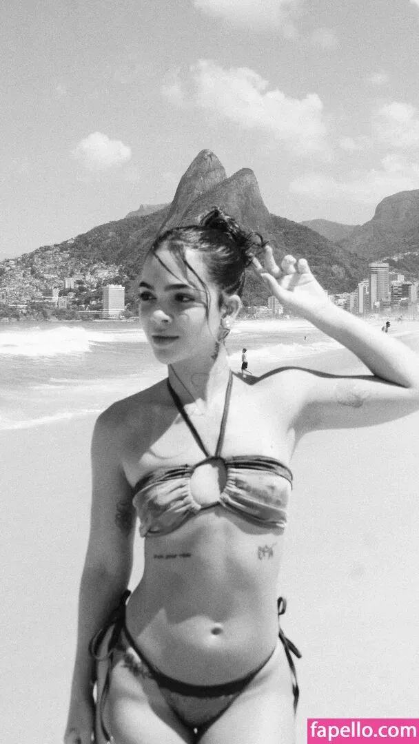 Dezoitou / Mel Maia / mel_maia / melissamelmaia Onlyfans Photo Gallery 