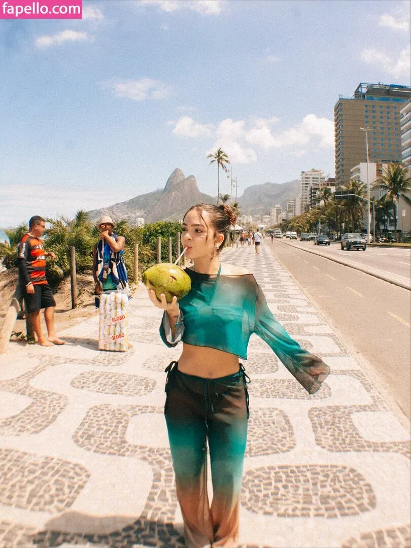 Dezoitou / Mel Maia / mel_maia / melissamelmaia Onlyfans Photo Gallery 