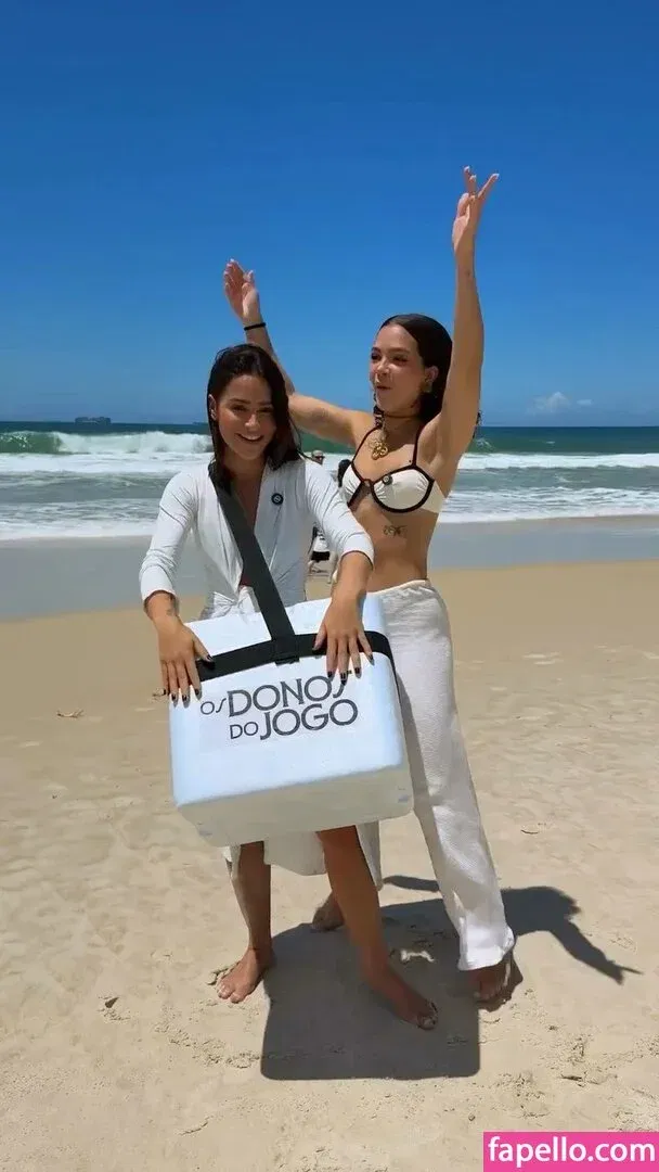 Dezoitou / Mel Maia / mel_maia / melissamelmaia Onlyfans Photo Gallery 