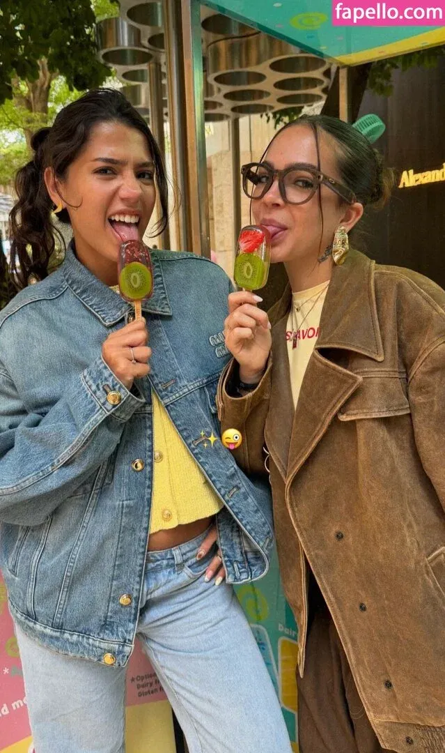 Dezoitou / Mel Maia / mel_maia / melissamelmaia Onlyfans Photo Gallery 