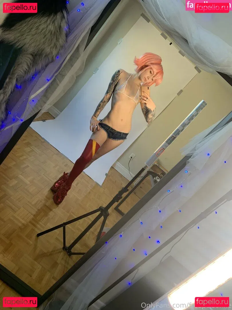 freepoisonne Onlyfans Photo Gallery 