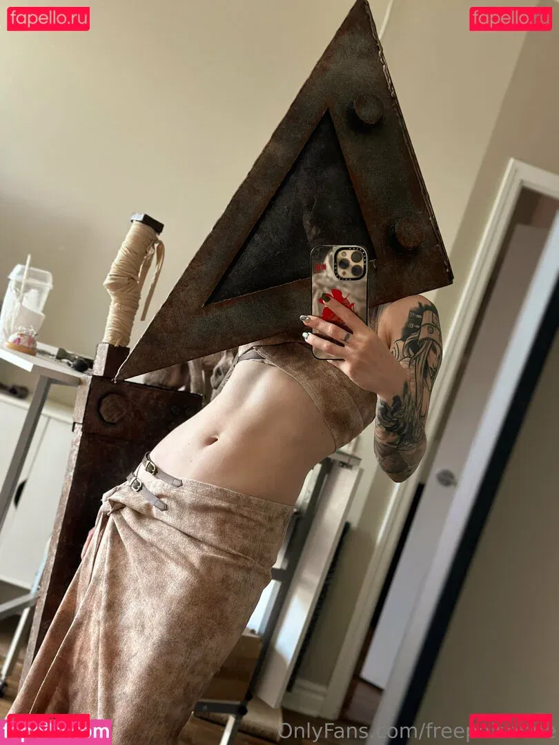 freepoisonne Onlyfans Photo Gallery 