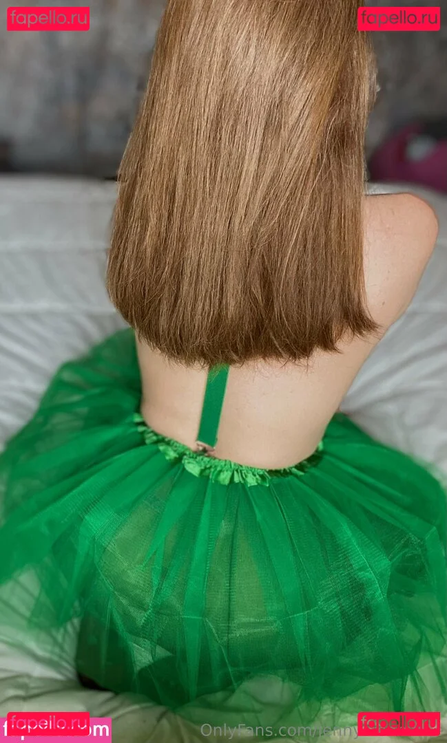 jennysroomfree / popular Onlyfans Photo Gallery 